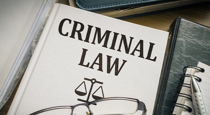 The Importance Of A Strong Defence: How A Criminal Defence Lawyer Can Help You